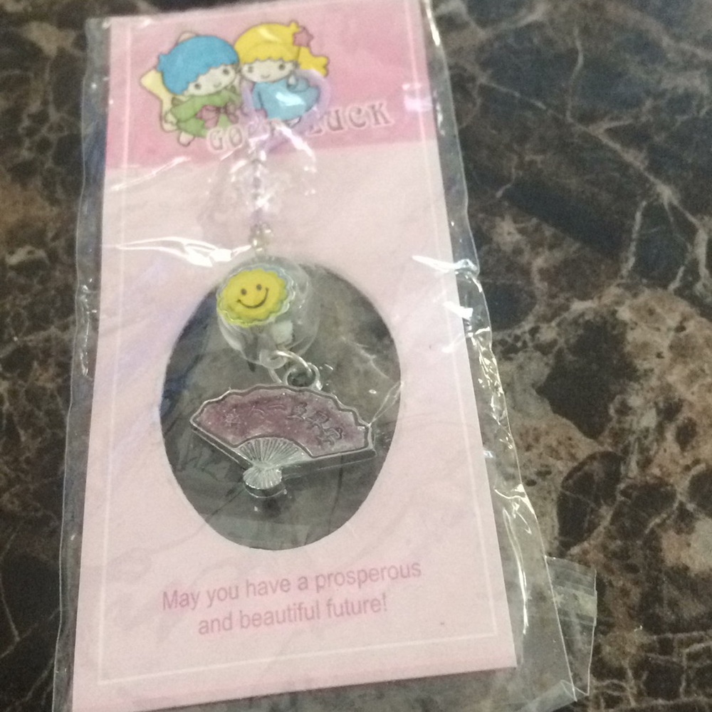 Fan style pocketbook charm